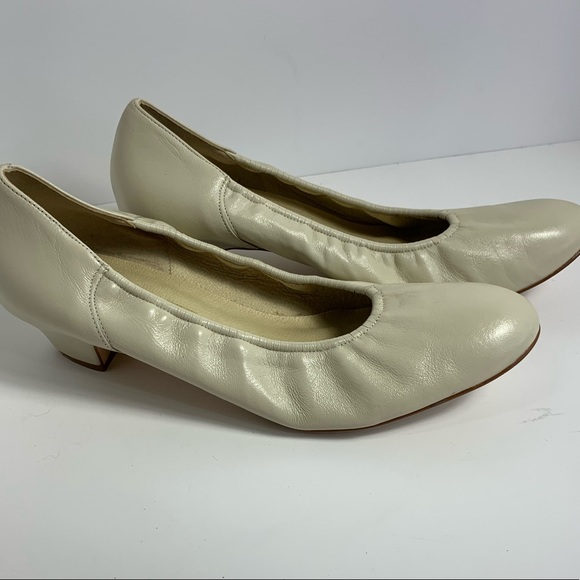 Vintage Naturalizer Soft Shoe Pump